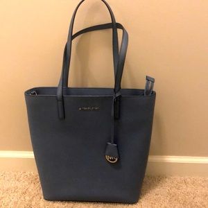 Like New Michael Kors Purse